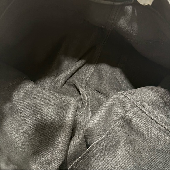 Hollister Black Faux Leather Ultra High Rise Pants Size 29/ 9R - Picture 5 of 11